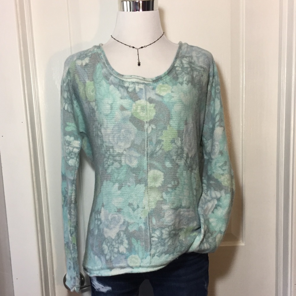 Free people sweater