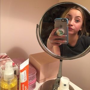 Meet your Posher, Mariella