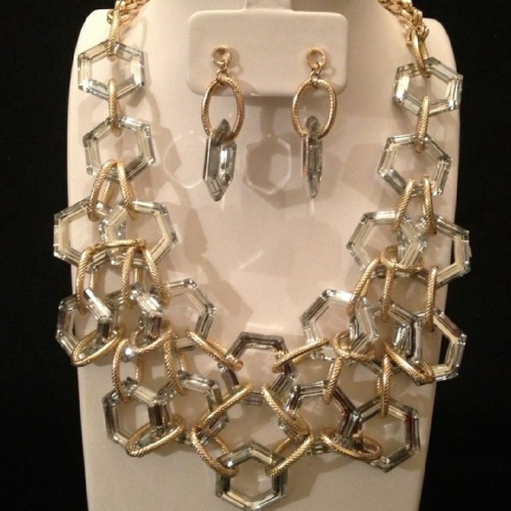Necklace & Earrings