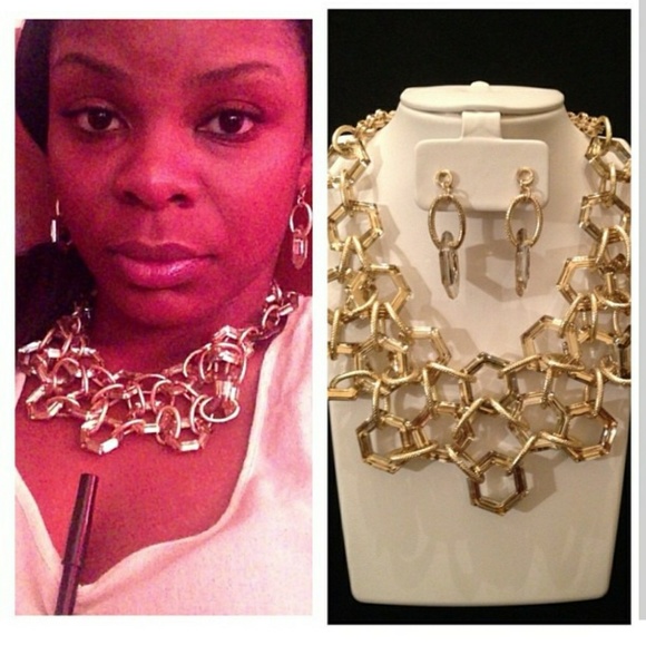 Necklace & Earrings - Picture 2 of 3