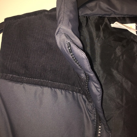 NEW Boys Vest - Picture 2 of 2