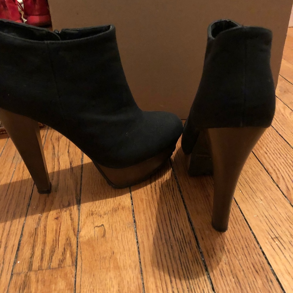 Perfect high heel booties