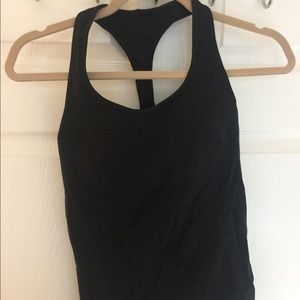 Super supportive Size 6 lululemon tank