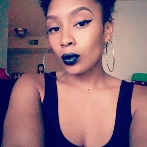 Meet your Posher, Talesa