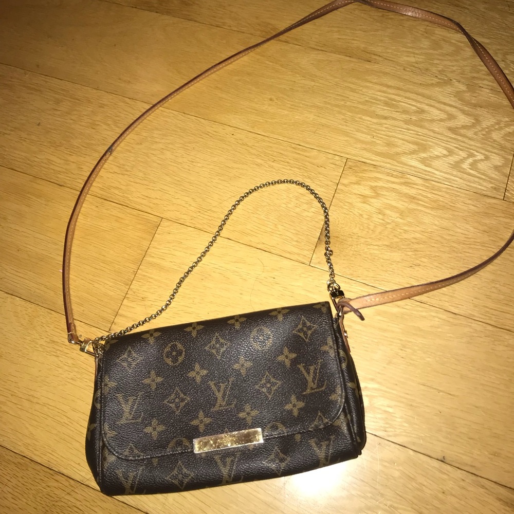 Louis Vuitton favorite mm bag