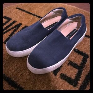 Slip-on sneakers
