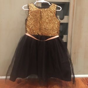 ✨Black Tulle / Gold Sequin Little Girls Dress✨