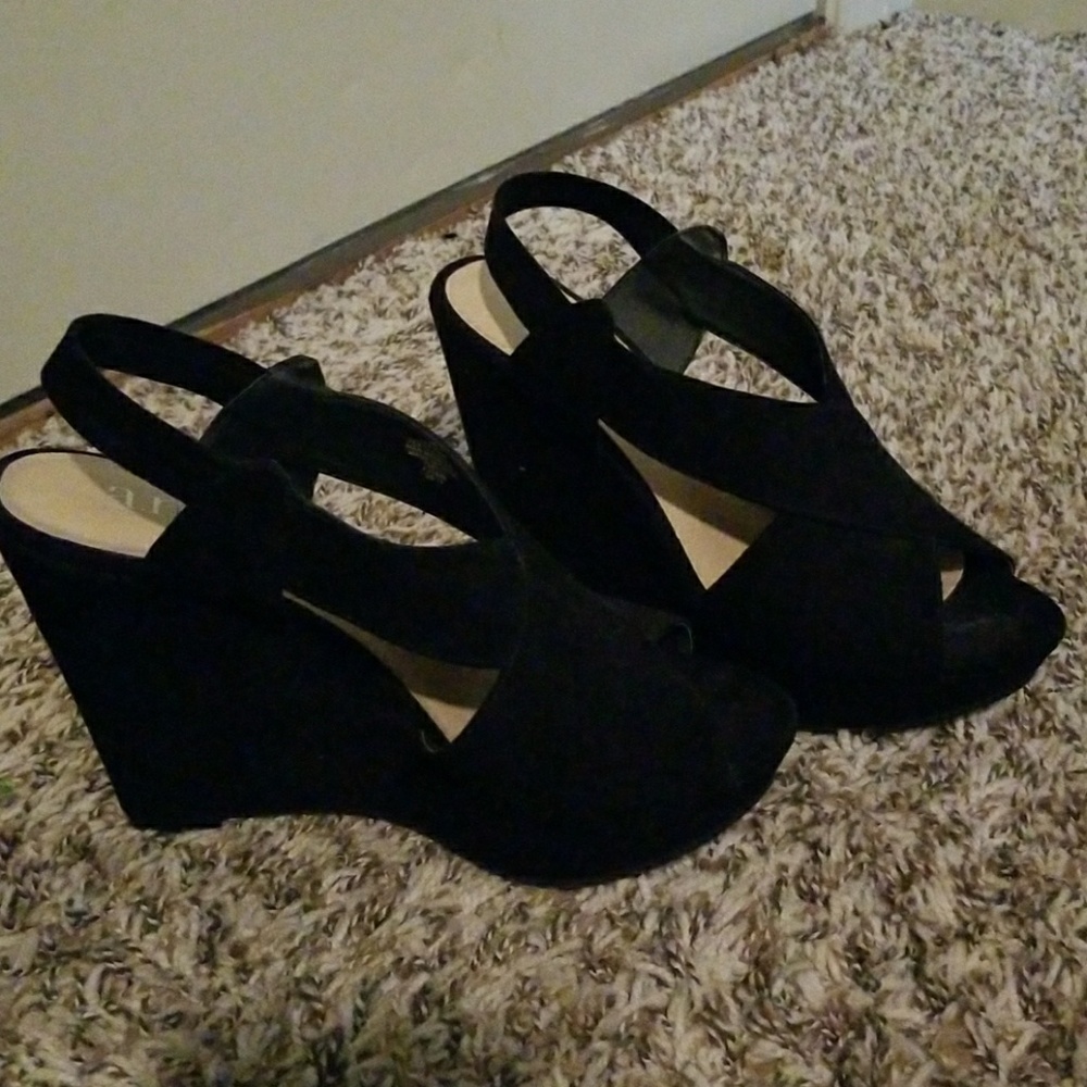 Ladies suede wedges