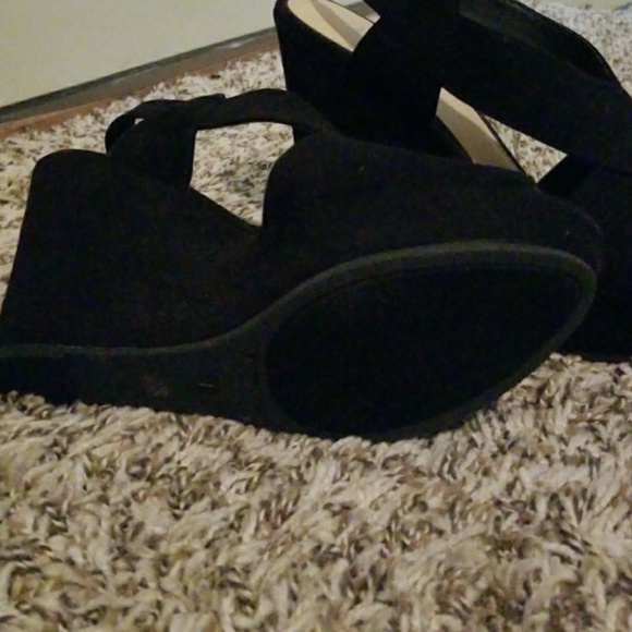 Ladies suede wedges - Picture 2 of 2