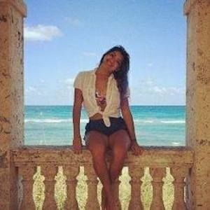 Meet your Posher, Alexandria