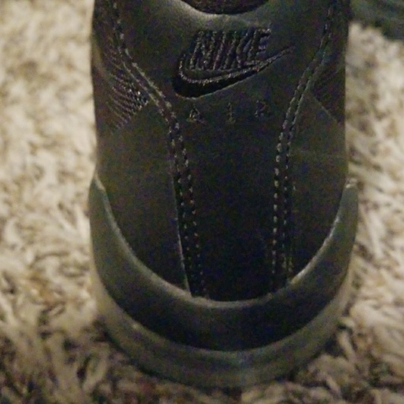 Women's Nike Air - Picture 3 of 3