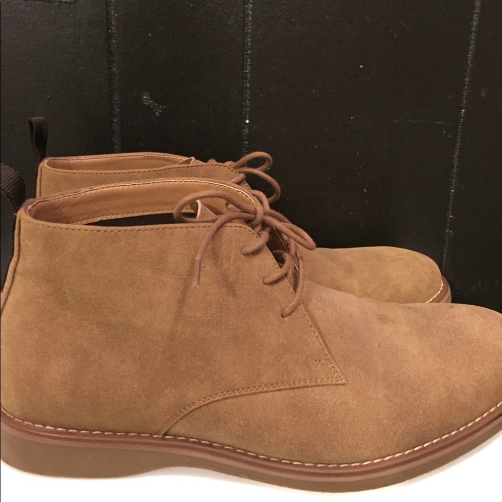 Goodfellow&Co men's chukka boots.