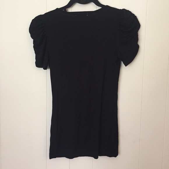 Black short sleeve with cream colored lace - Picture 6 of 6