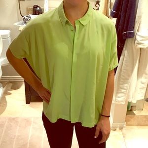 💚Diane von Furstenberg💚 Lime Green Silk Blouse