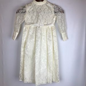 NWOT Original Desl 10-12 Vintage Girls Laces Dress