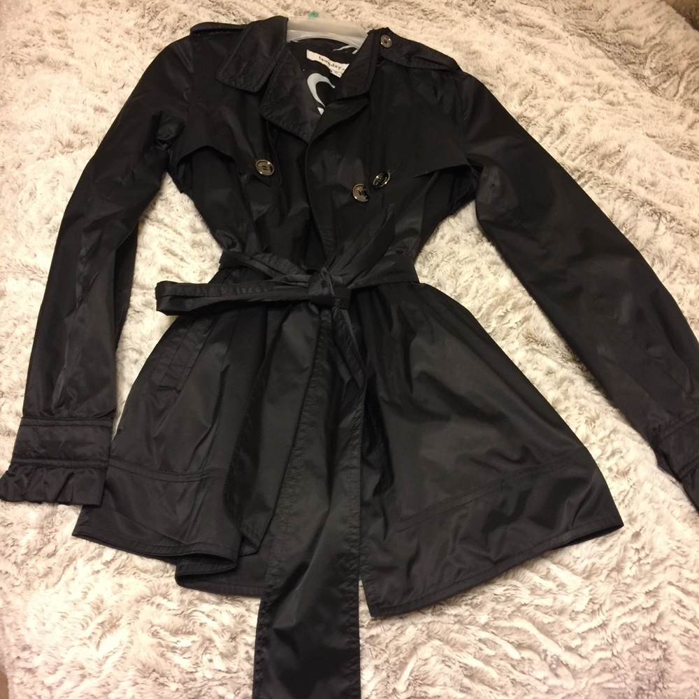 Cute jacket! - Picture 3 of 4