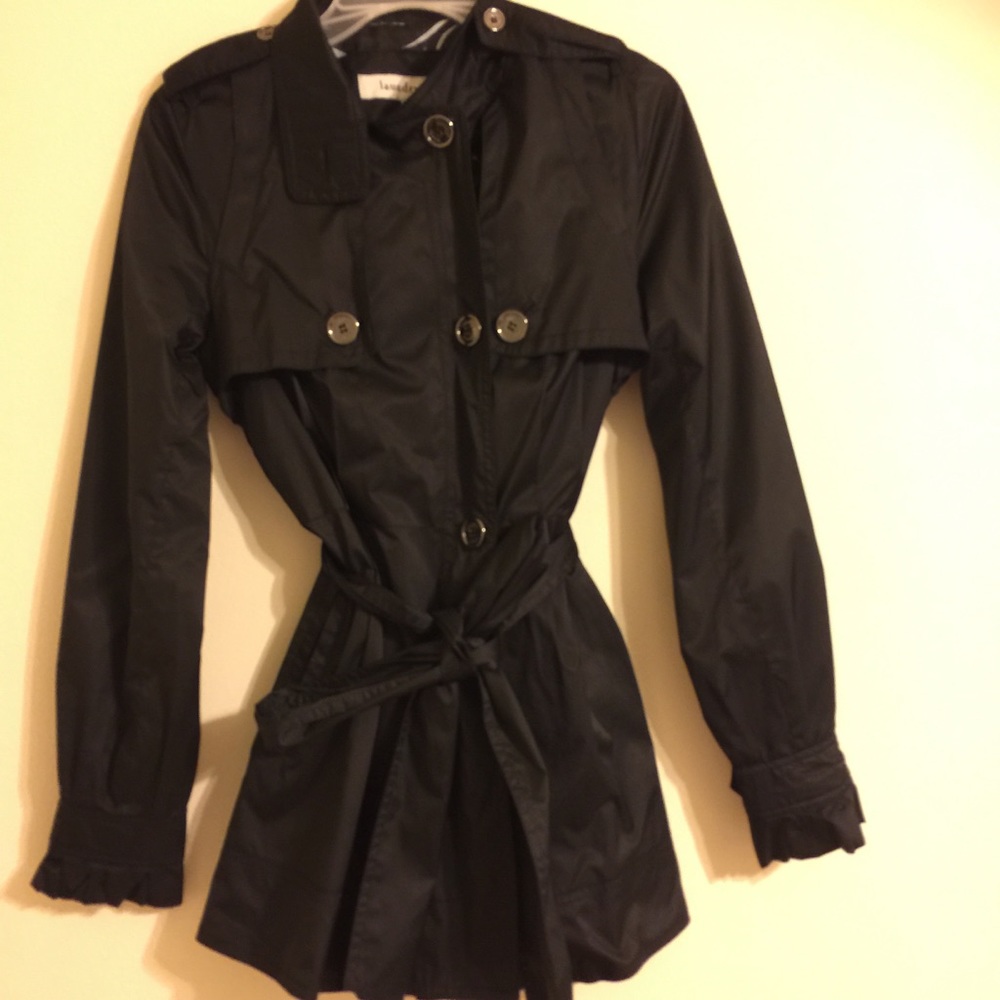 Cute jacket! - Picture 4 of 4