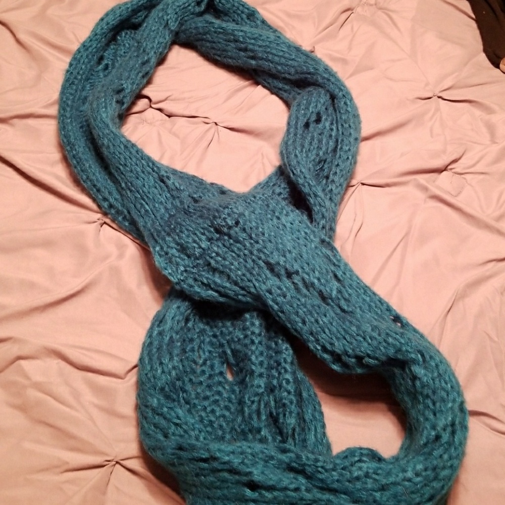 Infinity scarf