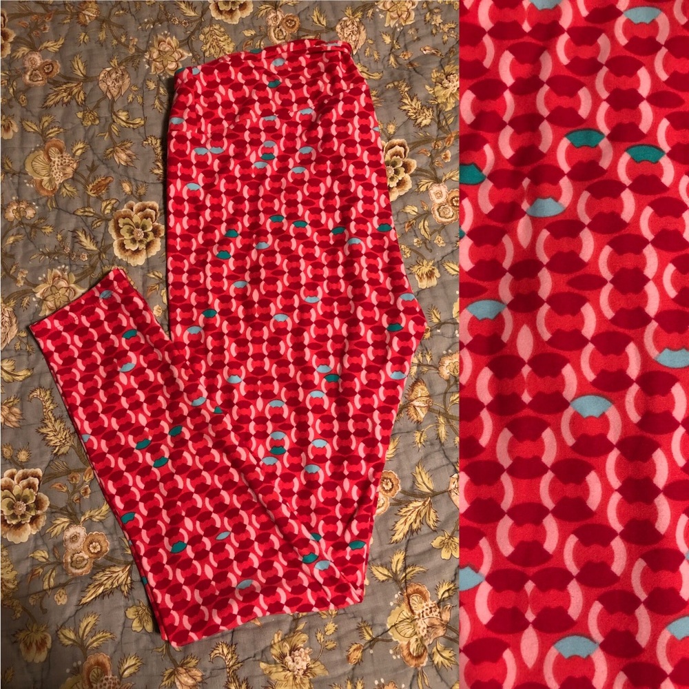 Pink geometric Lularoe Leggings