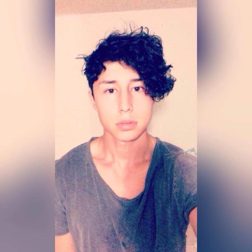 Meet your Posher, Carlos