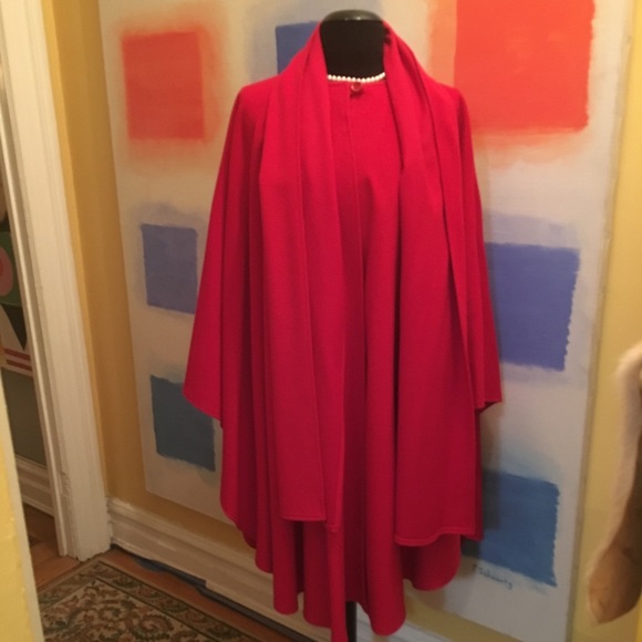 HOURIHAN Cape with Convertible Scarf/Hood - Picture 2 of 8