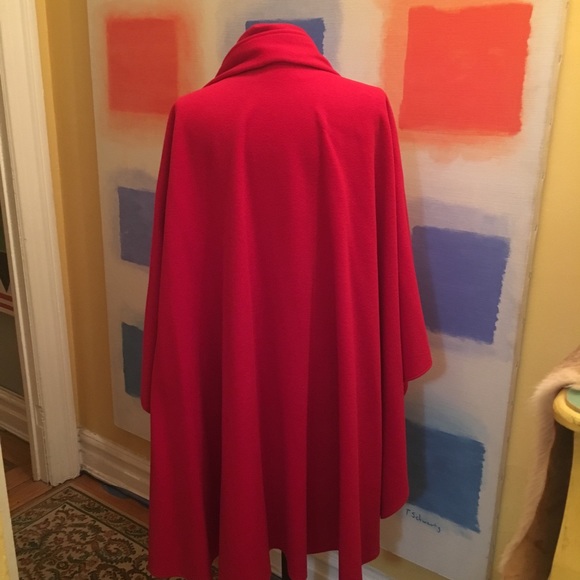 HOURIHAN Cape with Convertible Scarf/Hood - Picture 4 of 8