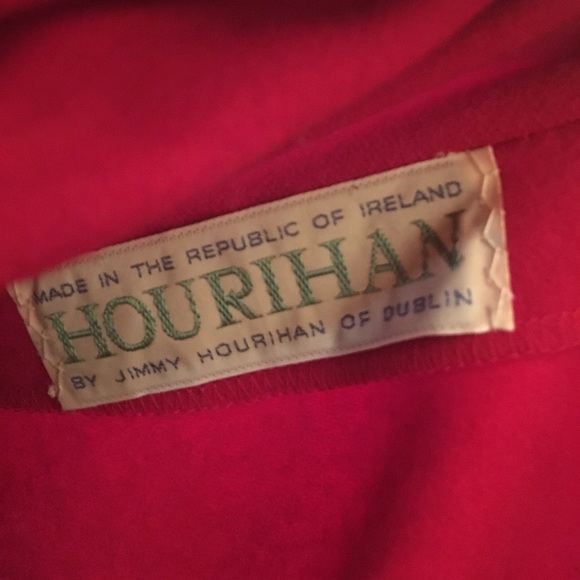 HOURIHAN Cape with Convertible Scarf/Hood - Picture 6 of 8