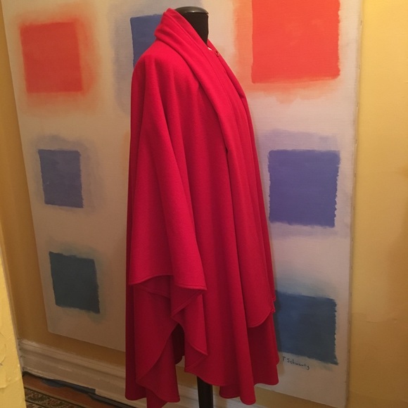 HOURIHAN Cape with Convertible Scarf/Hood - Picture 3 of 8