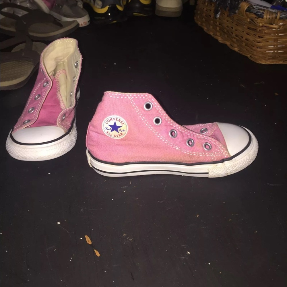 Pink converse
