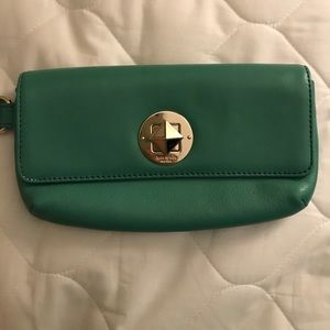 Kate Spade Wristlet 😍