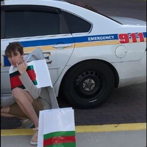 Meet your Posher, Drew