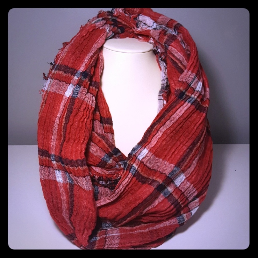 Women's Plaid Infinity Scarf