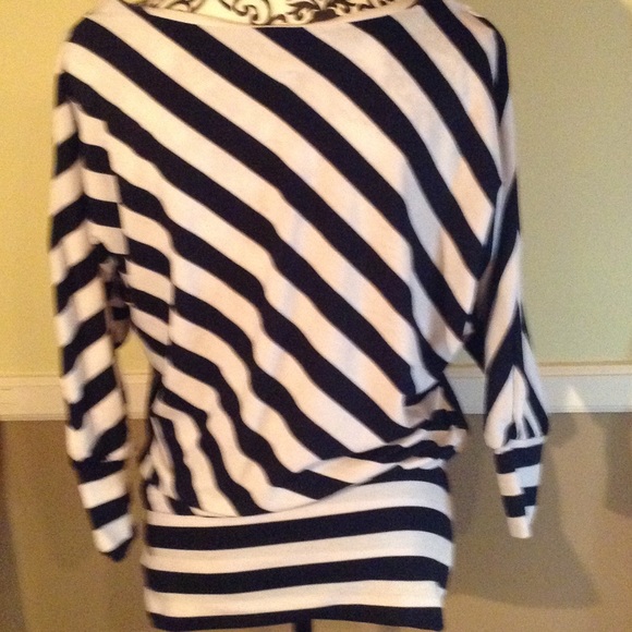 Dolman Sleeve Blouse - Picture 3 of 3