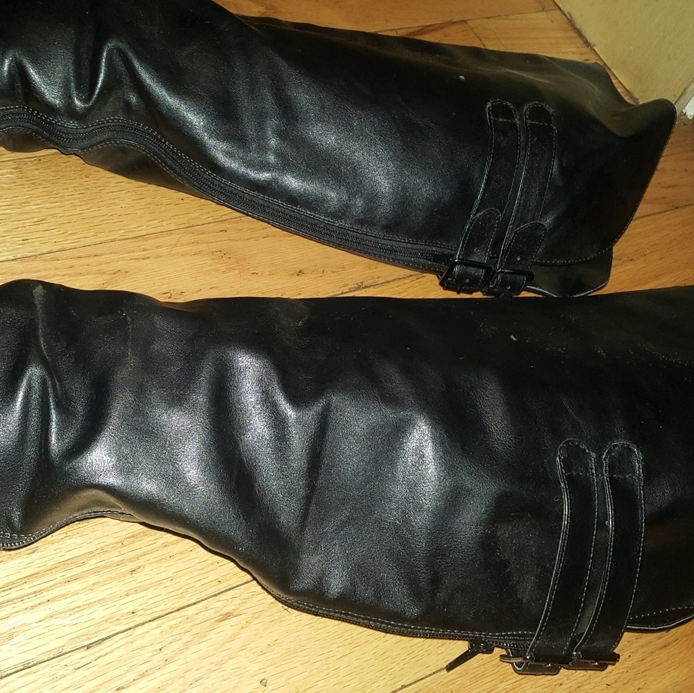 Wide calf - Black knee high boots