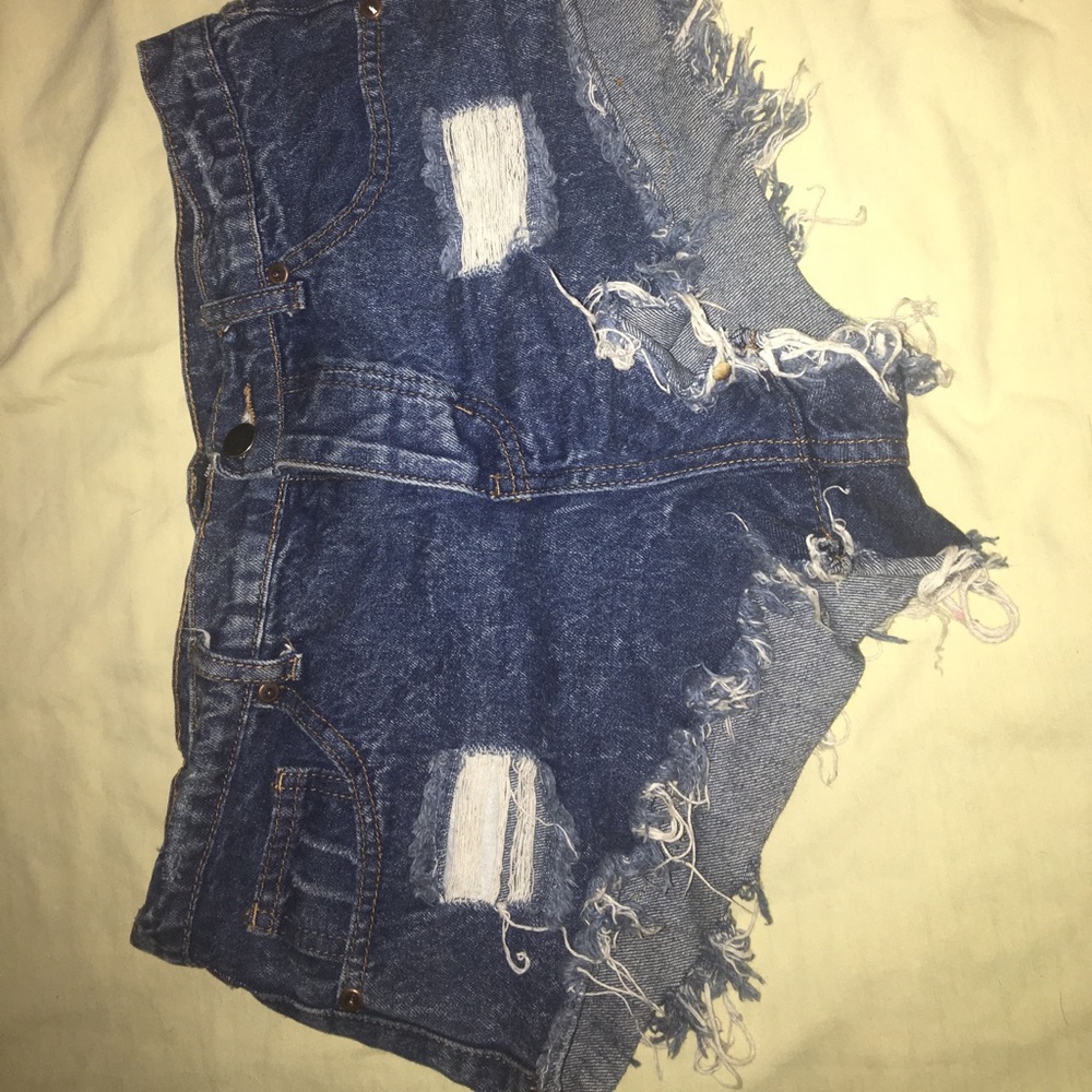 Denim ripped shorts