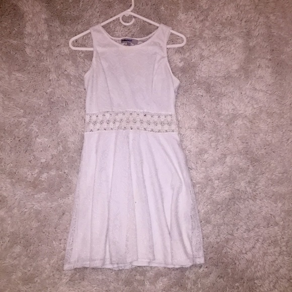 WHITE LACE DRESS - Picture 4 of 7