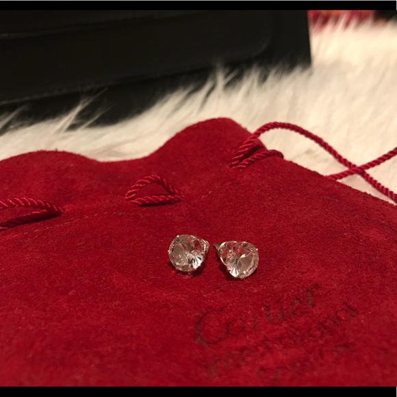 SOLD OUT Diamond Stud Earrings - Picture 5 of 8