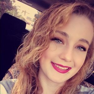 Meet your Posher, Kaitlyn