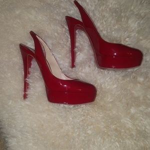 Authentic Christian Louboutin Bianca Pumps