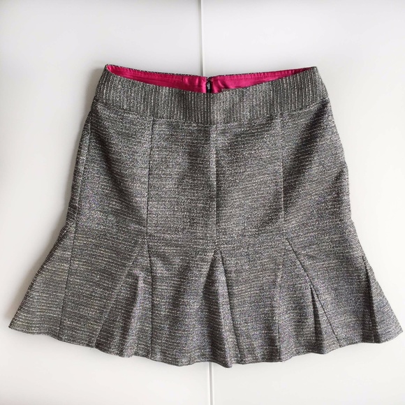 Banana Republic Black and Silver Metallic Skirt - Picture 2 of 3