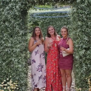 Meet your Posher, Phoebe