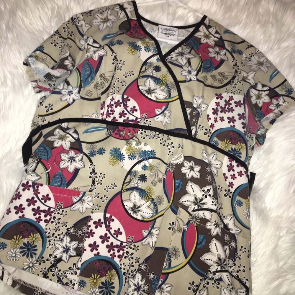 Vintage scrub top