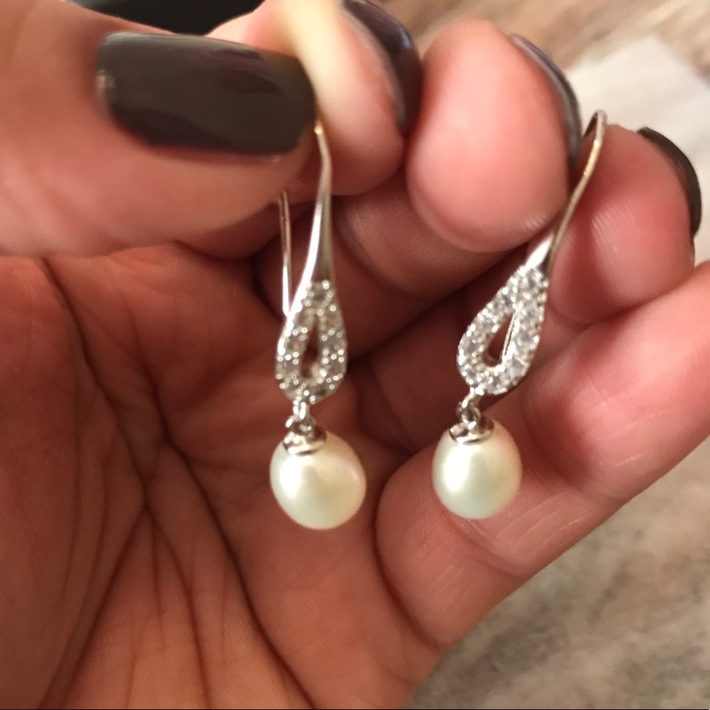 Real pearl earrings