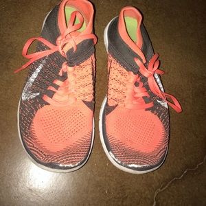 Nike Flynit Shoes