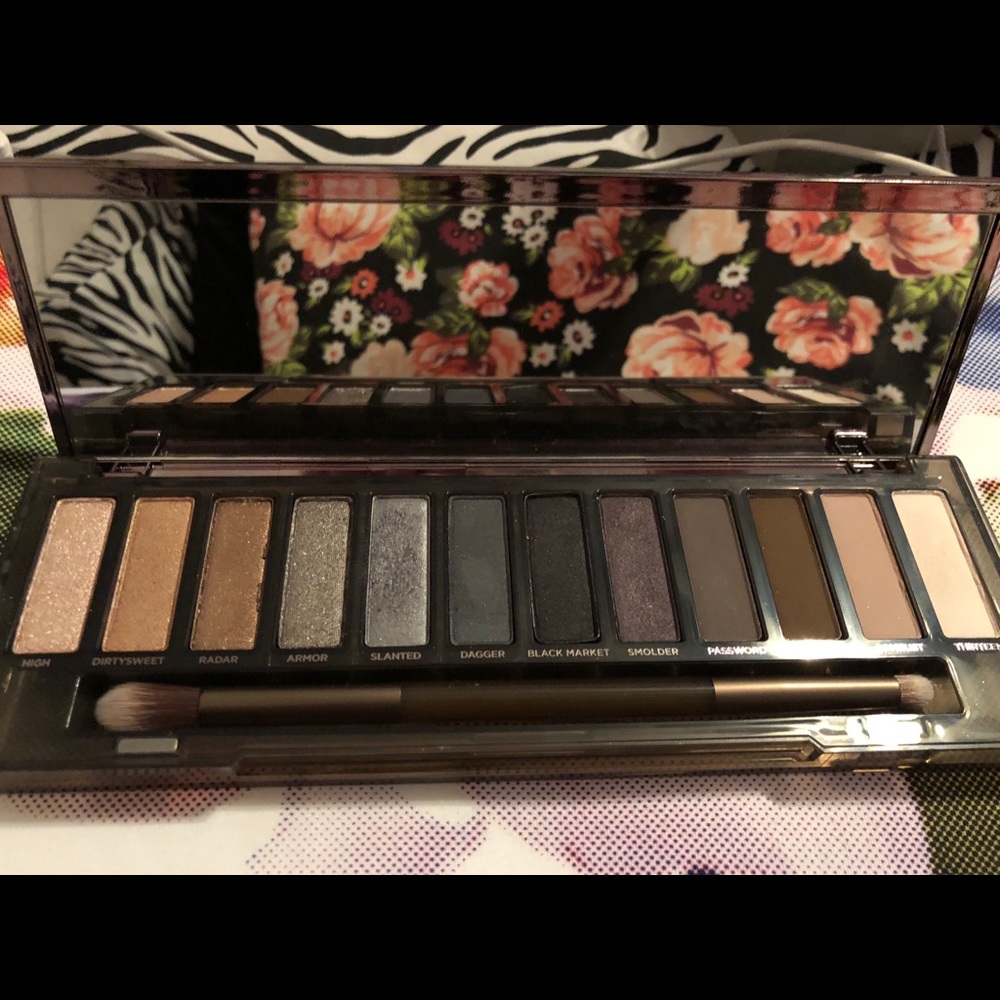 NAKED Urban Decay Smokey Eye Shadow