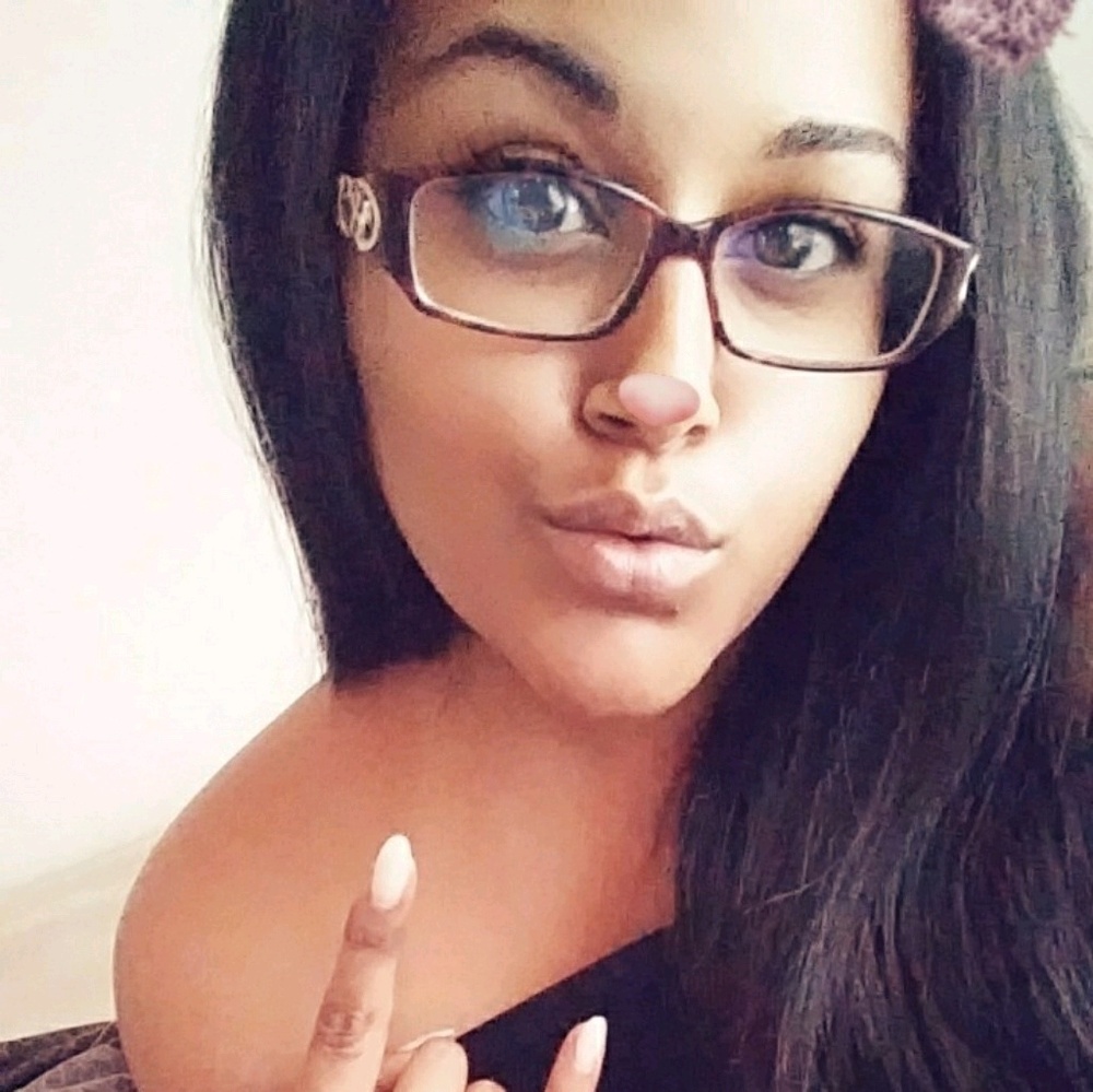 Meet your Posher, Crystin