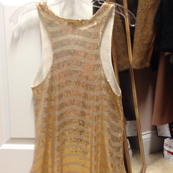 Bebe Small sequin tank top - Picture 2 of 5