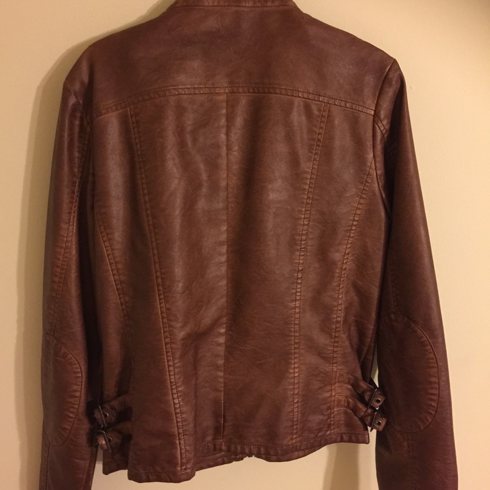Cute jacket!! - Picture 3 of 3