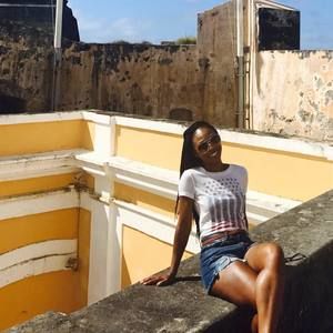 Meet your Posher, Kellye