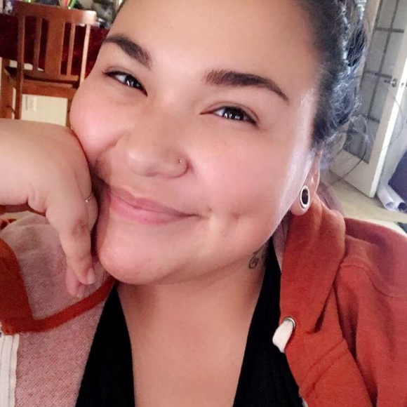 Meet your Posher, Brenda - Picture 1 of 1